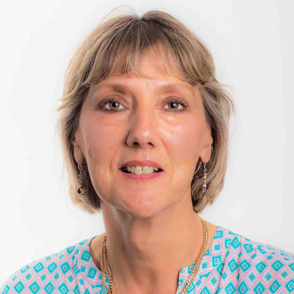 Dr Annemarie Brown