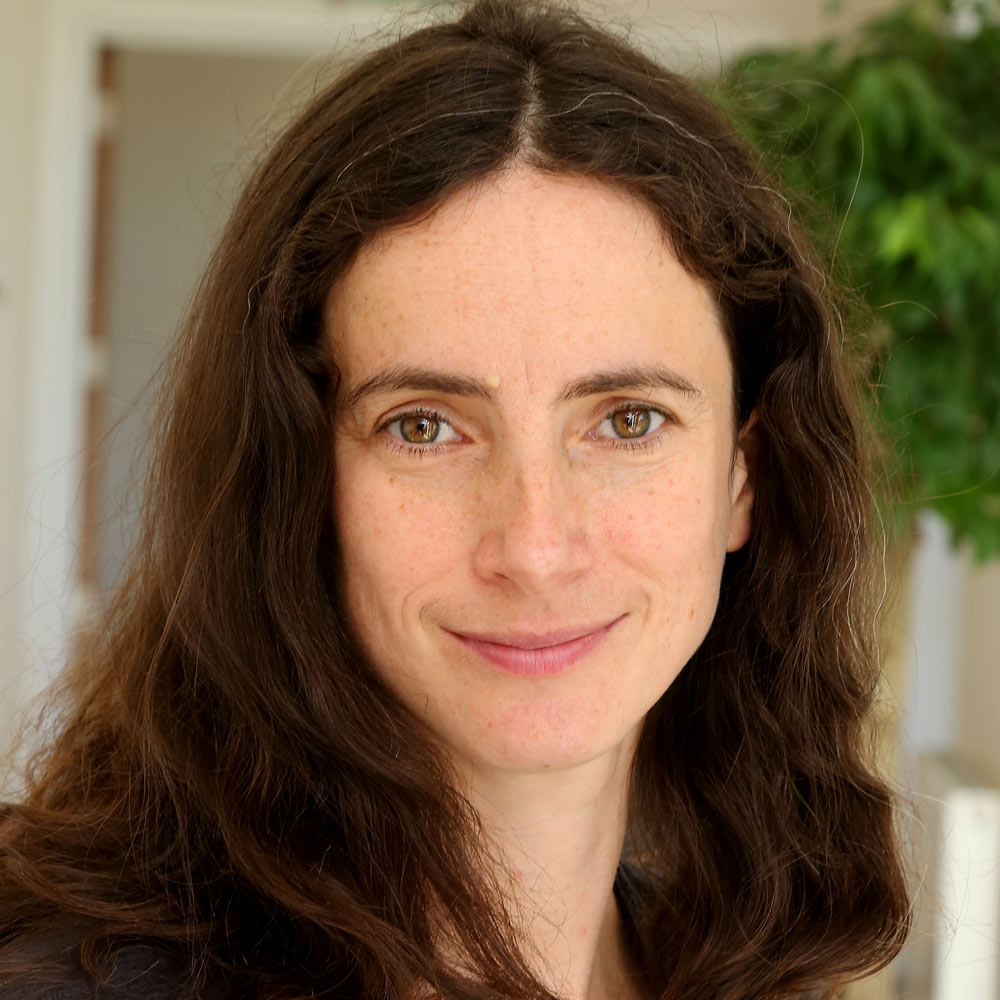  Judith Bueno De Mesquita  