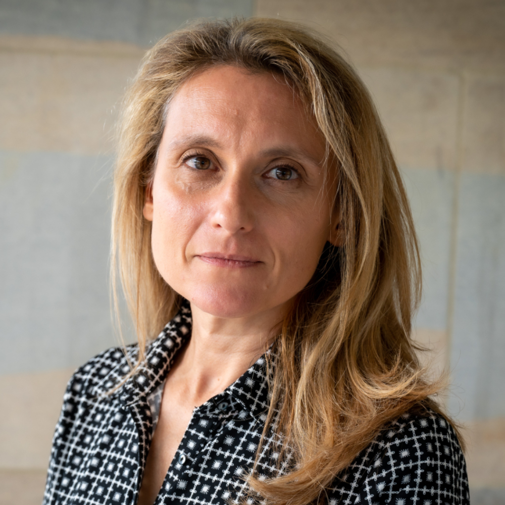 Professor Emilia Del Bono  