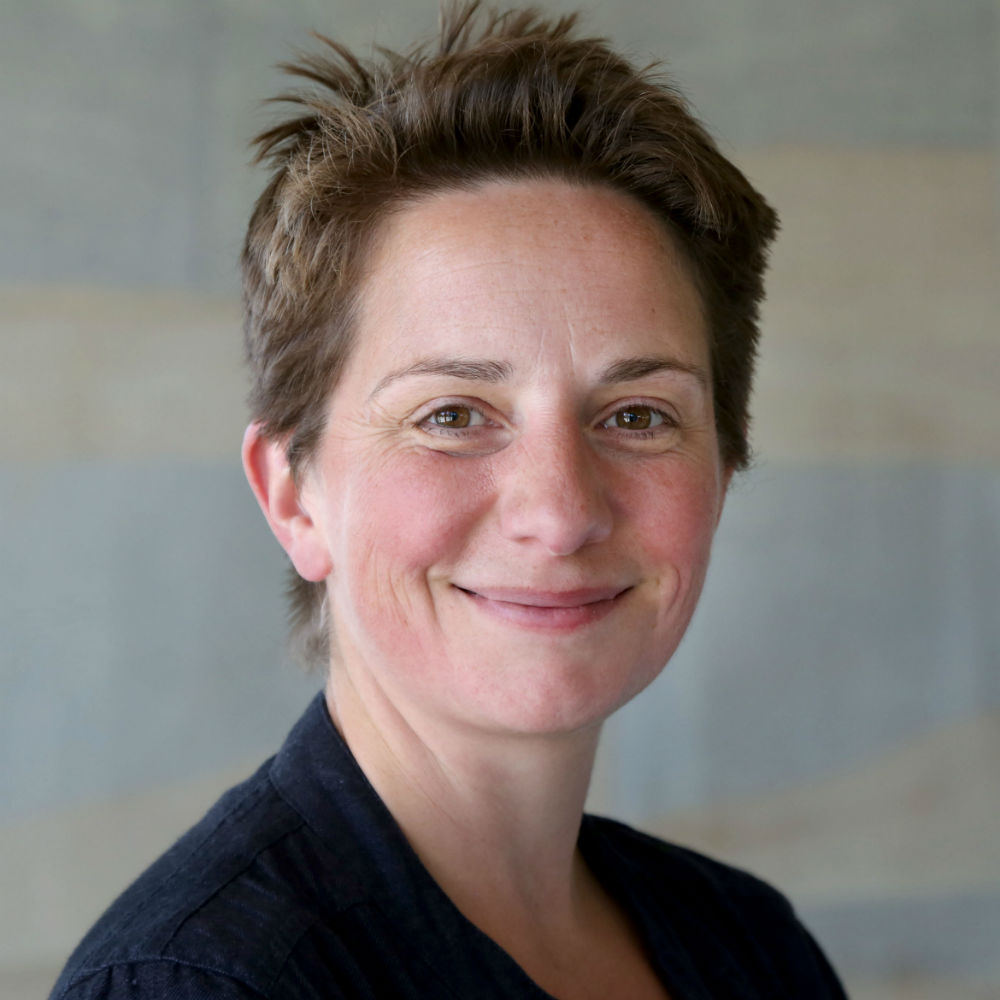 Dr Izzie Easton  