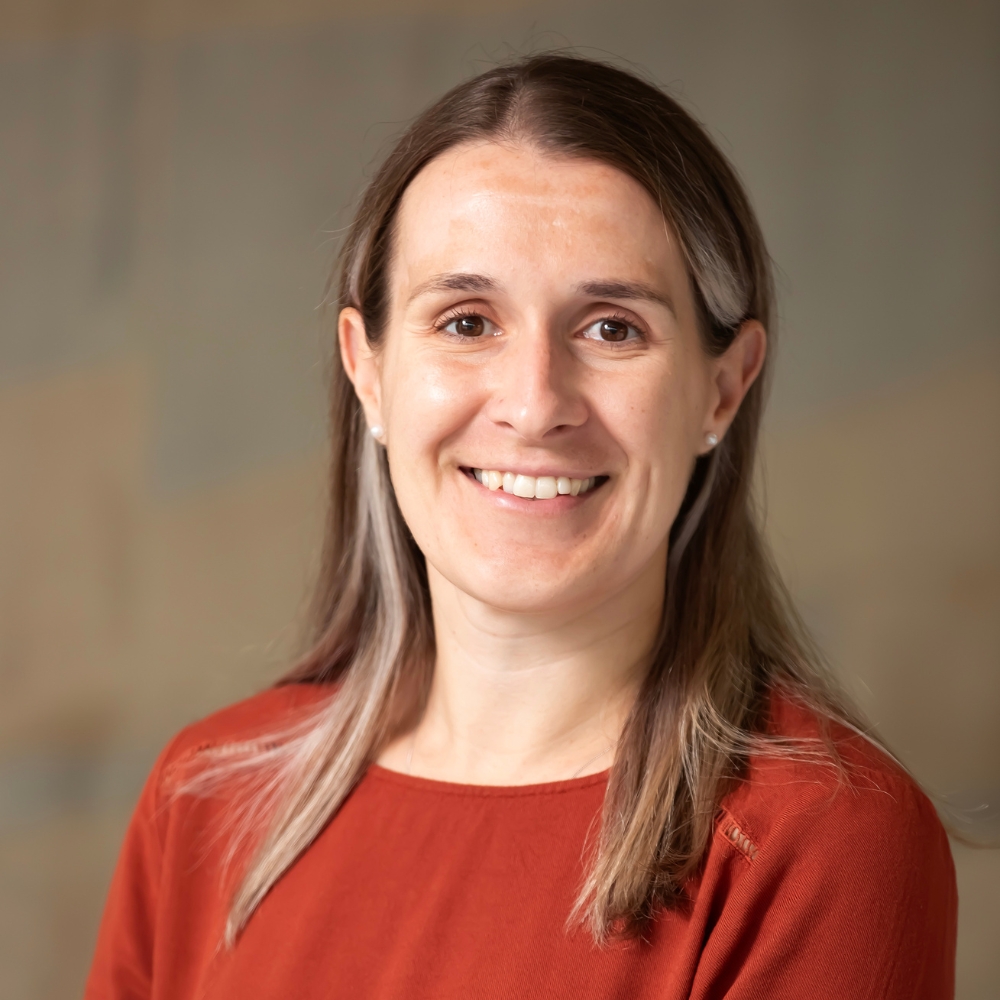 Dr Robynne Gilchrist