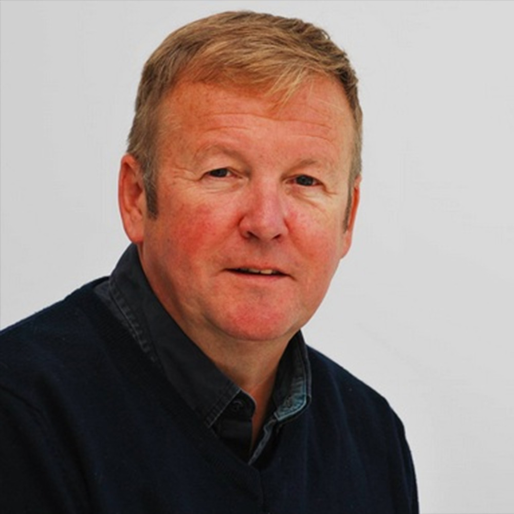 Dr Anthony Houghton