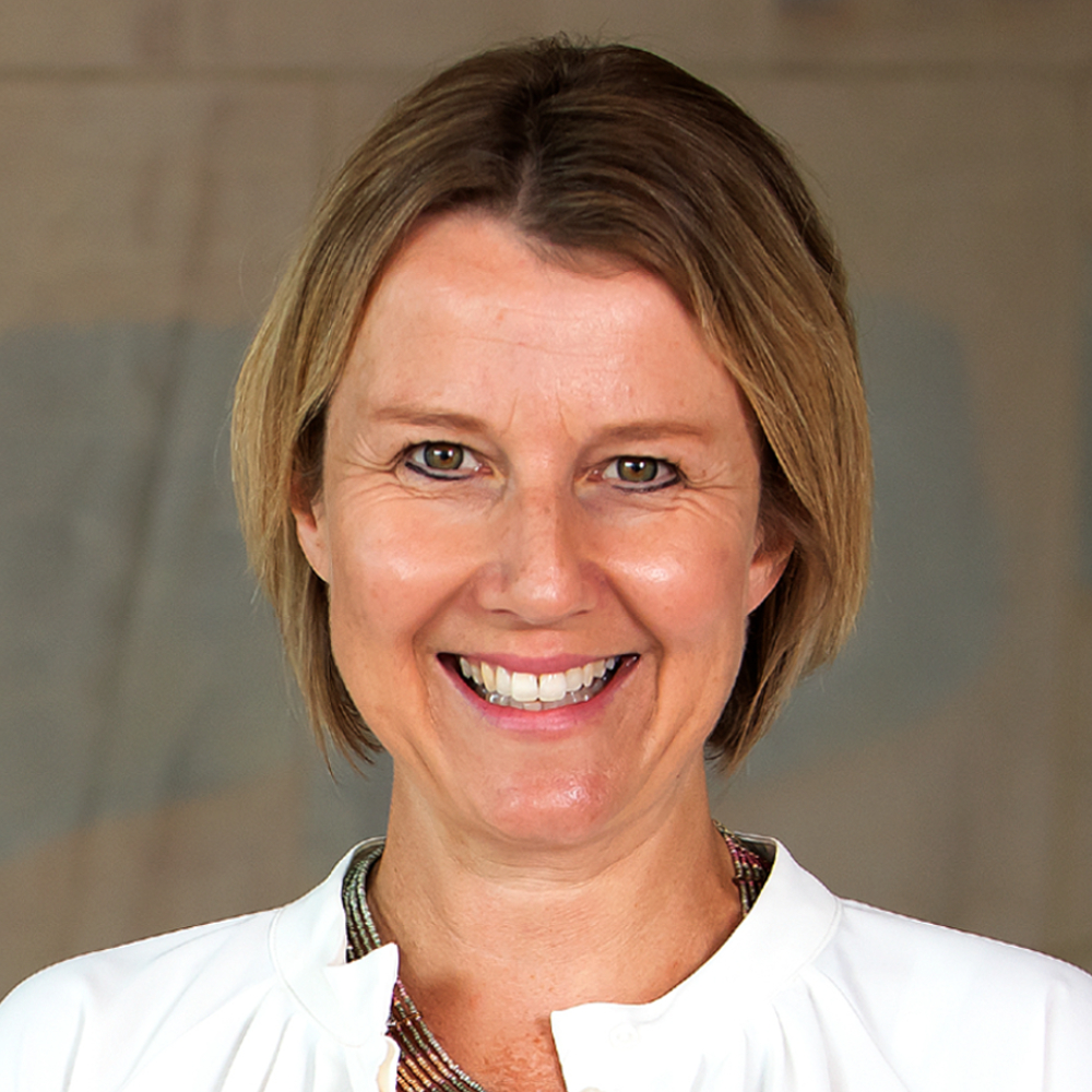  Claire Hudson