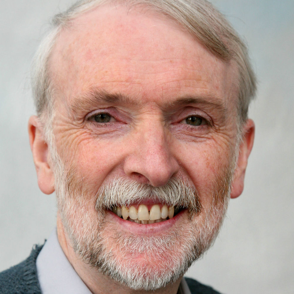 Dr Gareth Jones