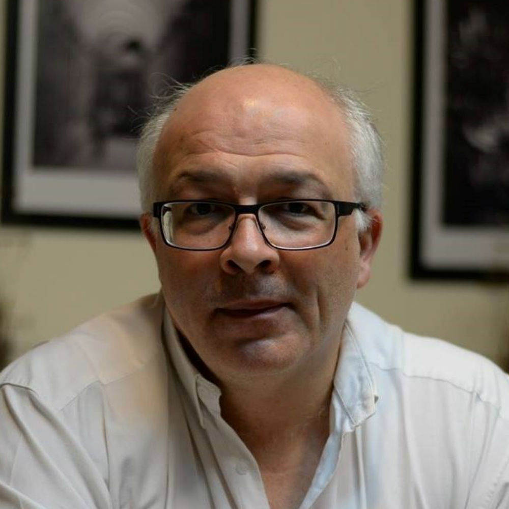 Dr Luc Leruth