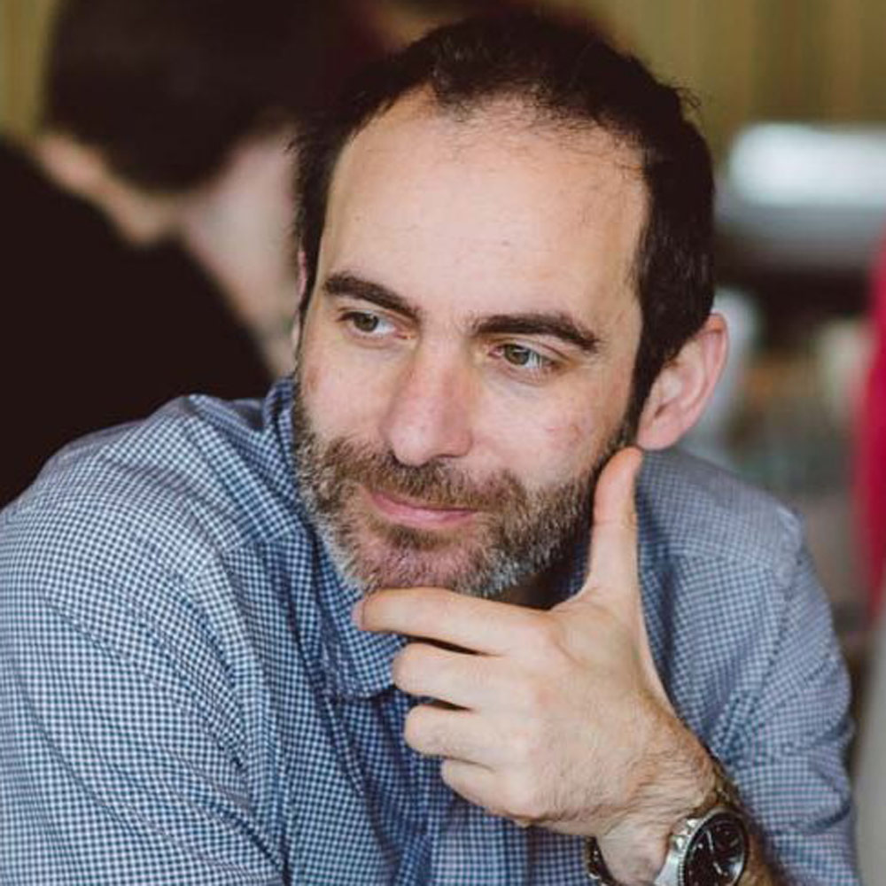 Dr Aris Perperoglou