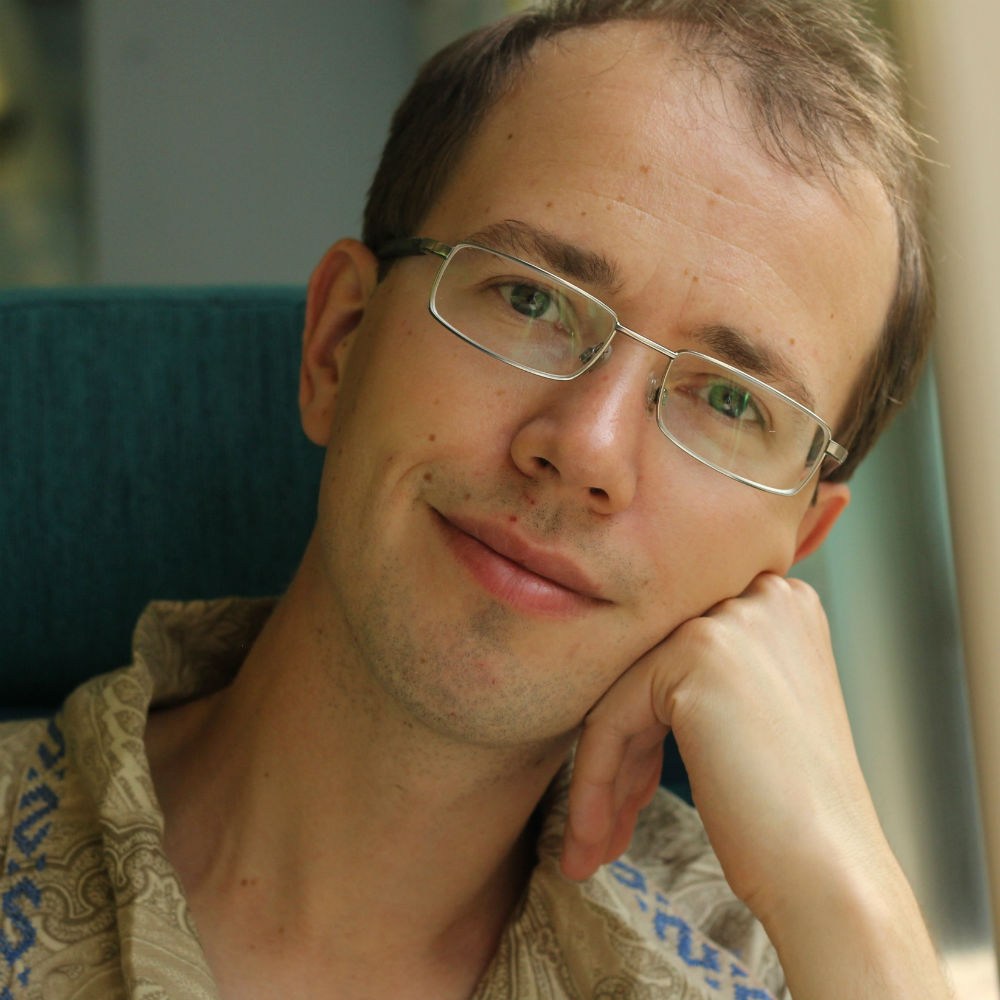 Dr Dmitry Savostyanov