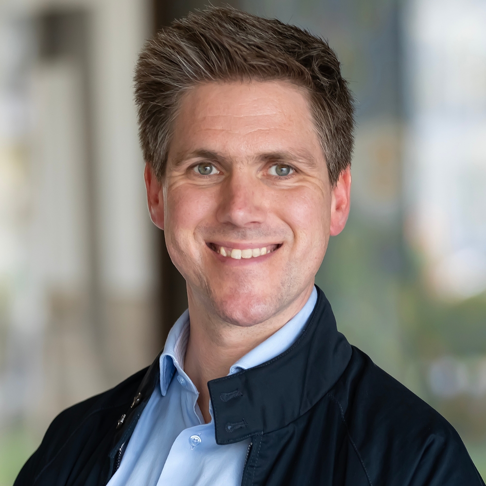 Dr Dennie Van Dolder