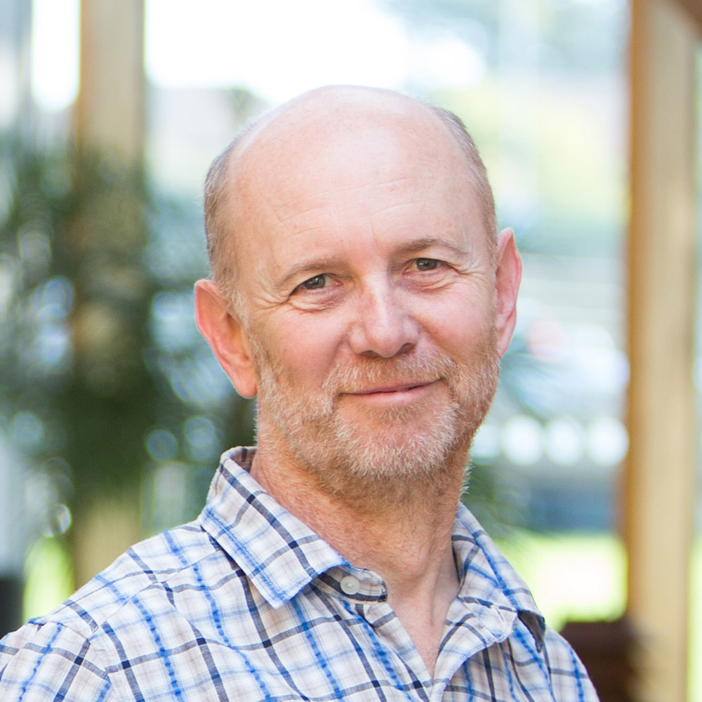 Dr Ceri Watkins