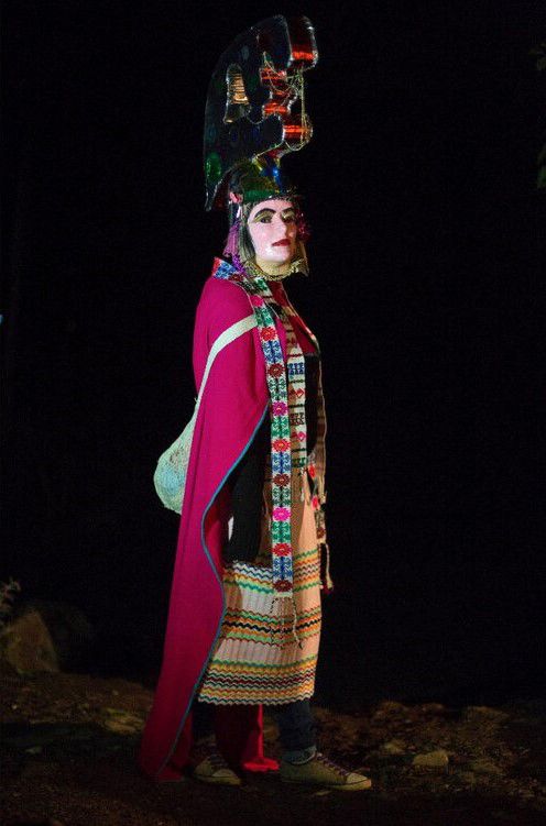 Hombre Misak disfrazado de La Señorita (2017) by Julieth Morales.