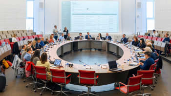 Round-table discussion of YERUN members