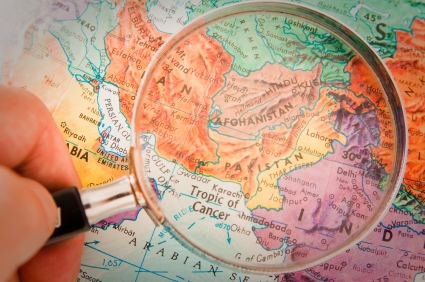 magnifier w/MidEast map - photo