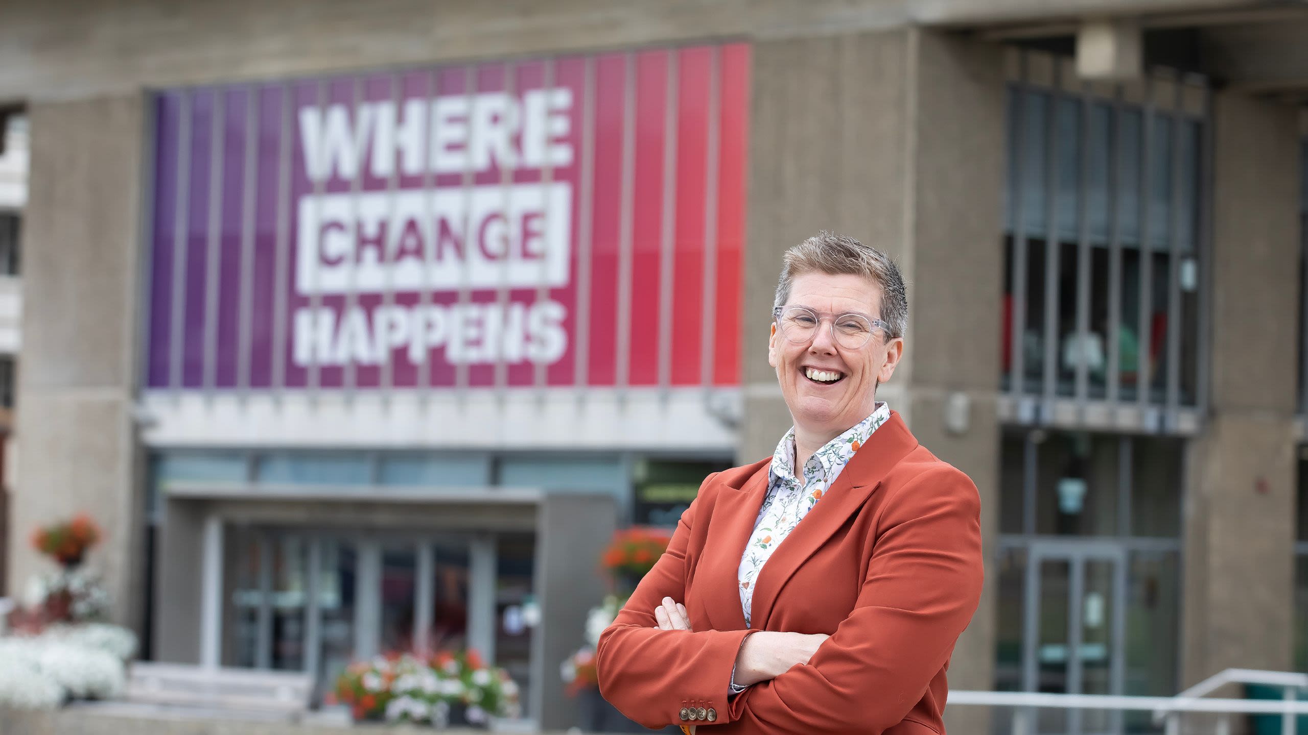 Vice Chancellor Frances Bowen outside the University Library