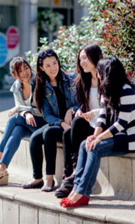 Students can meet up easily on campus between lectures