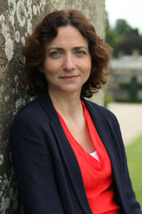 Dr Pamela Cox